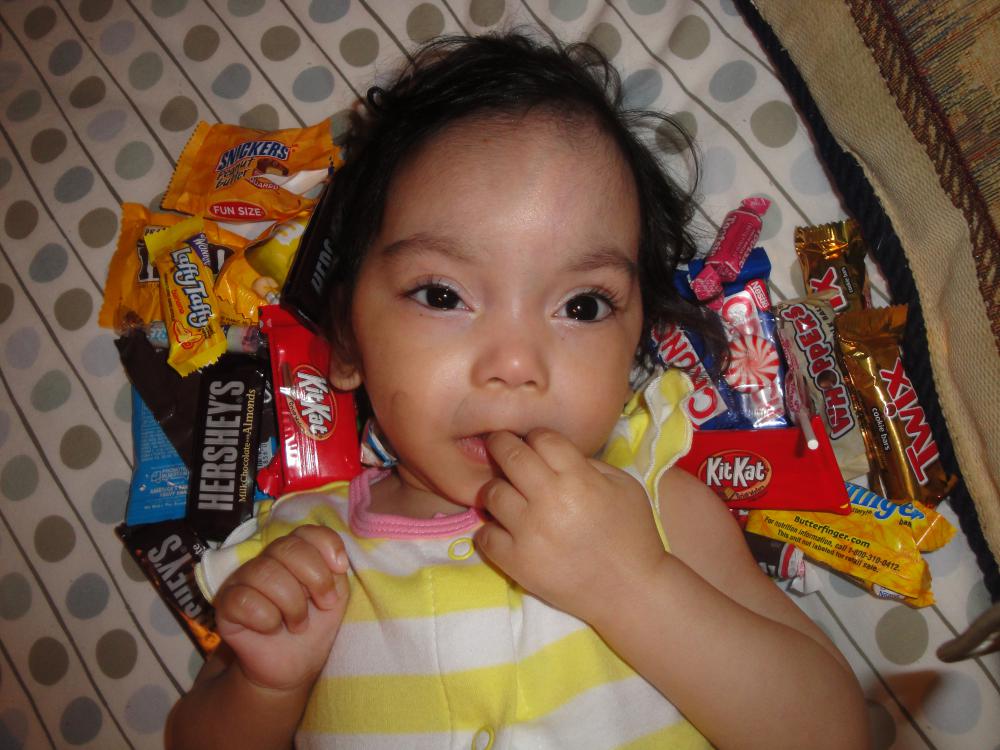 Who wouldn't want to bite my little mama? 